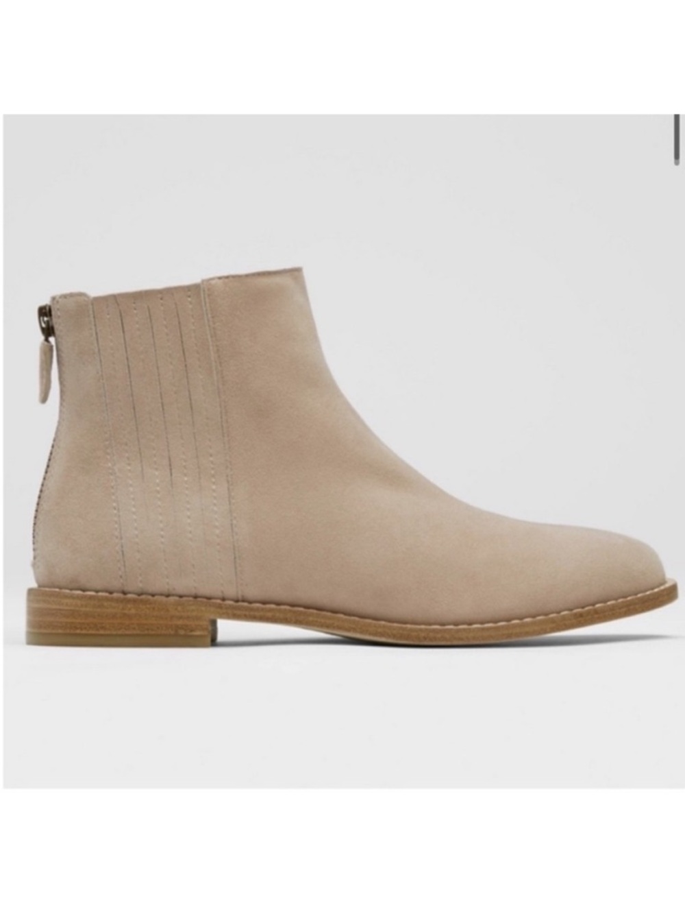 Eileen Fisher Rich Suede Leather Booties in Earth size 7.5